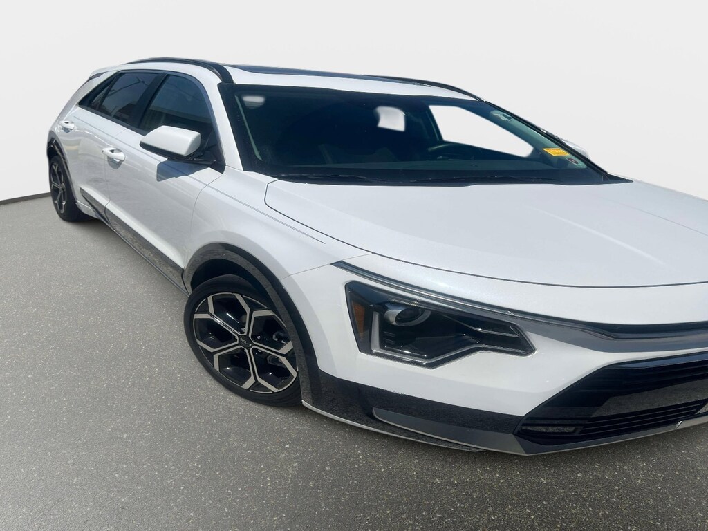 Certified 2023 Kia Niro EX Touring SUV