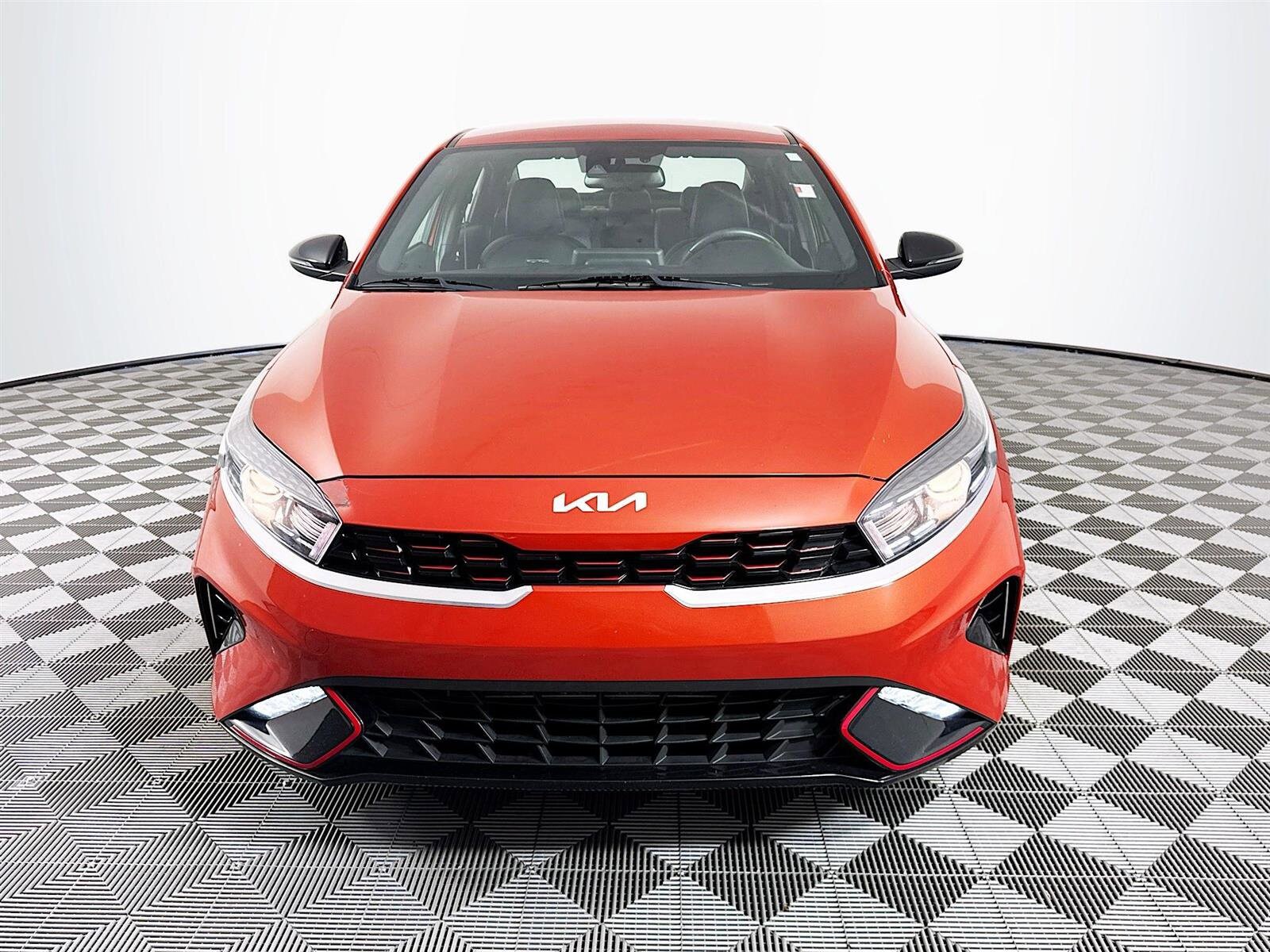 2023 Kia Forte GT-Line photo 2