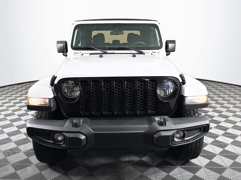 Used 2021 Jeep Gladiator Willys Truck Crew Cab