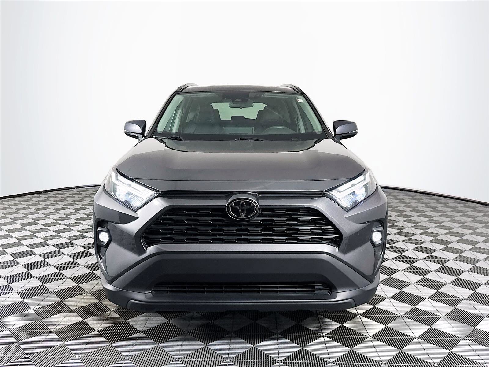 2024 Toyota RAV4 XLE Premium photo 2