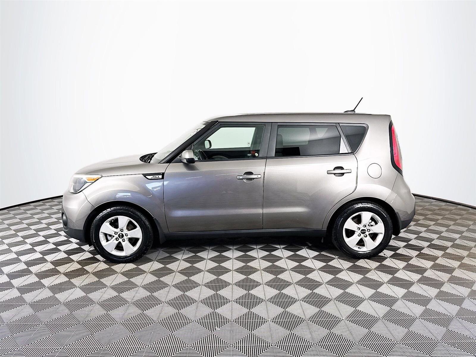 2018 Kia Soul Base photo 3