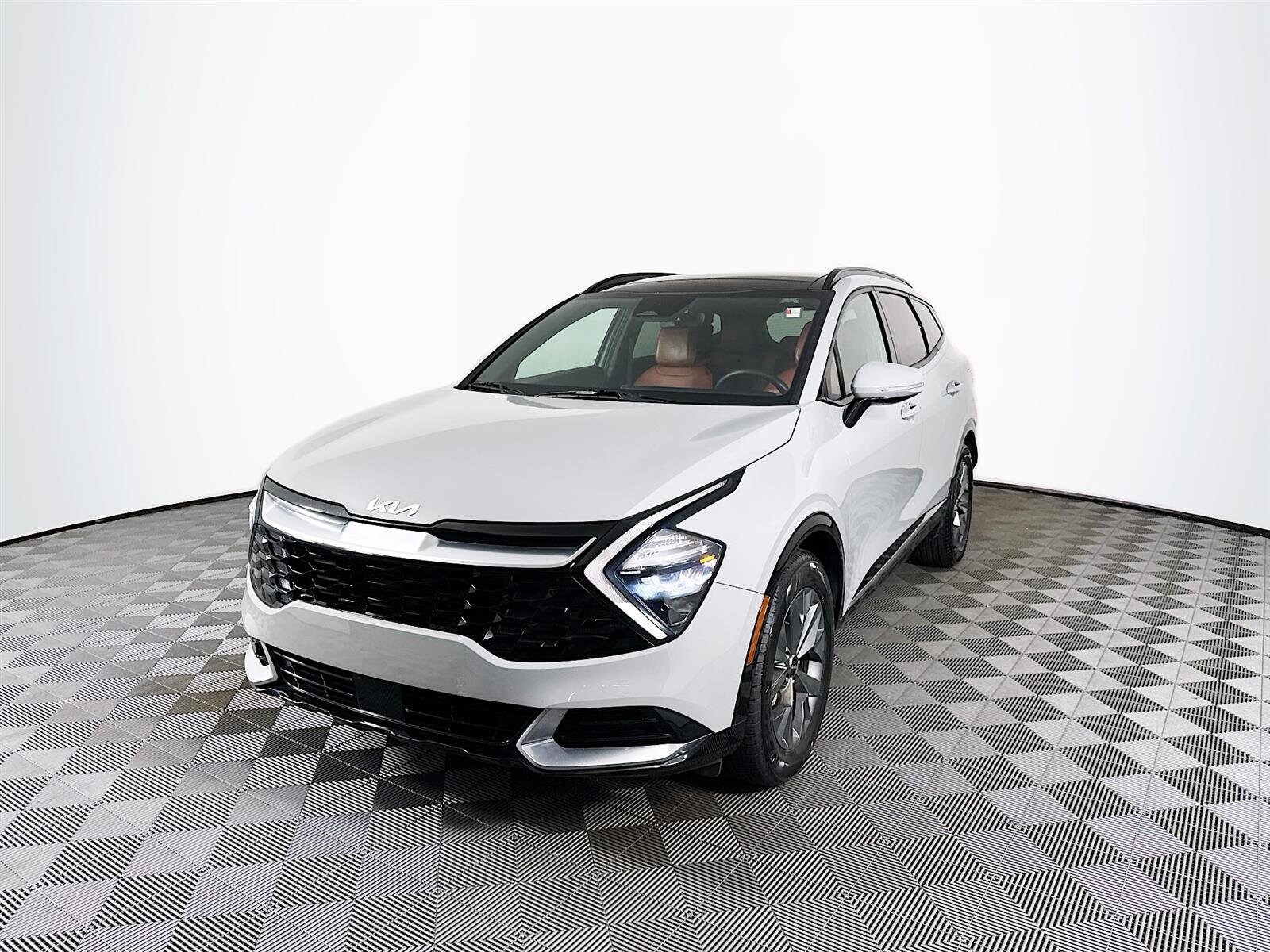 2023 Kia Sportage SX photo 3