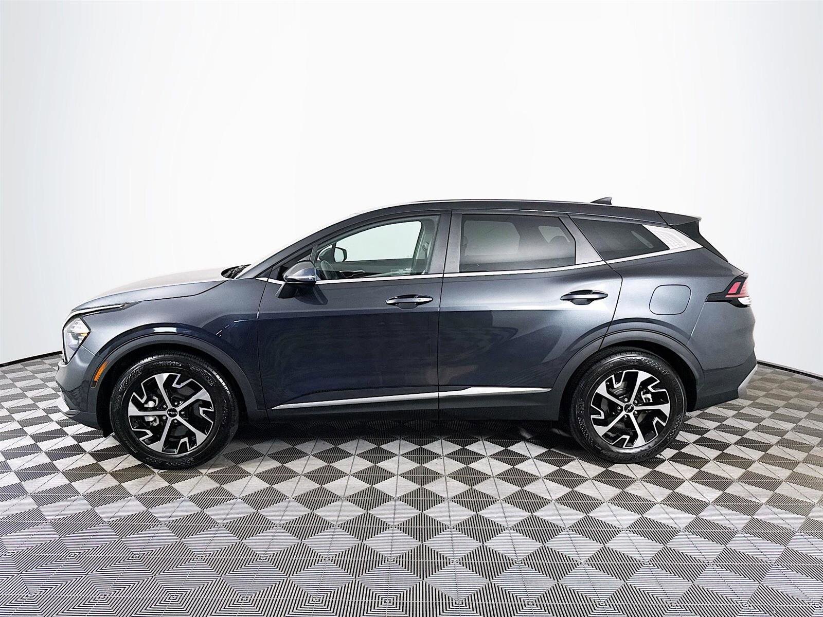 2023 Kia Sportage EX photo 4