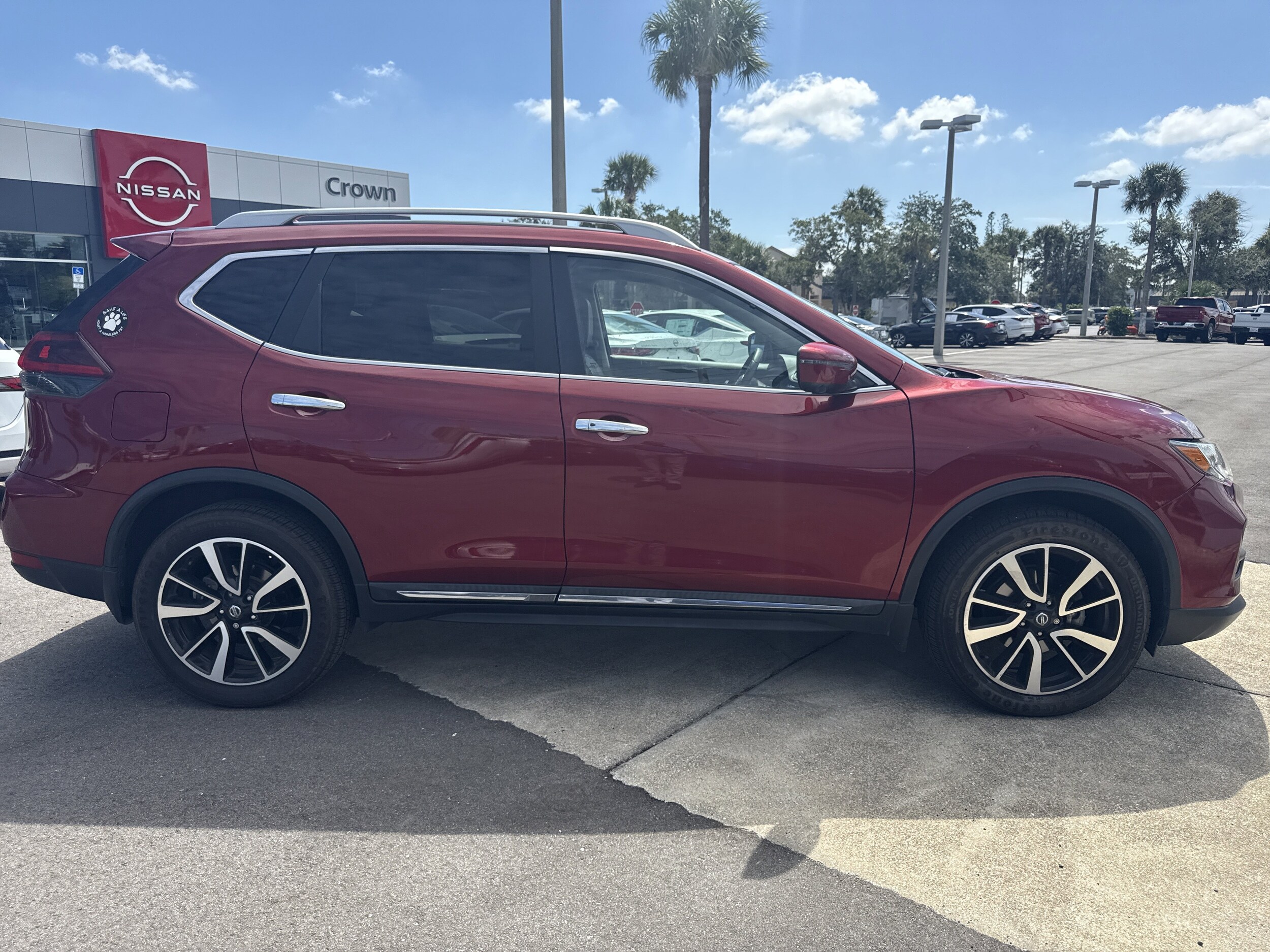 2019 Nissan Rogue SL photo 3
