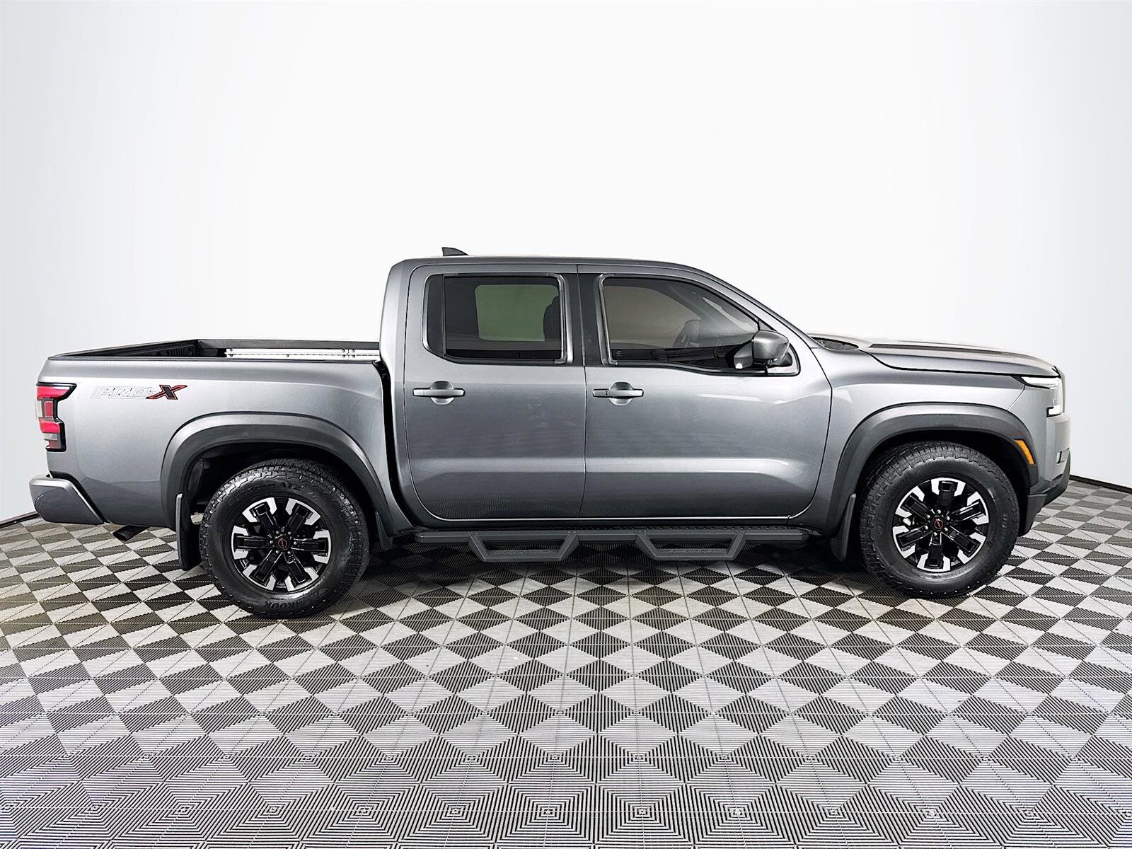 2023 Nissan Frontier PRO-X photo 4