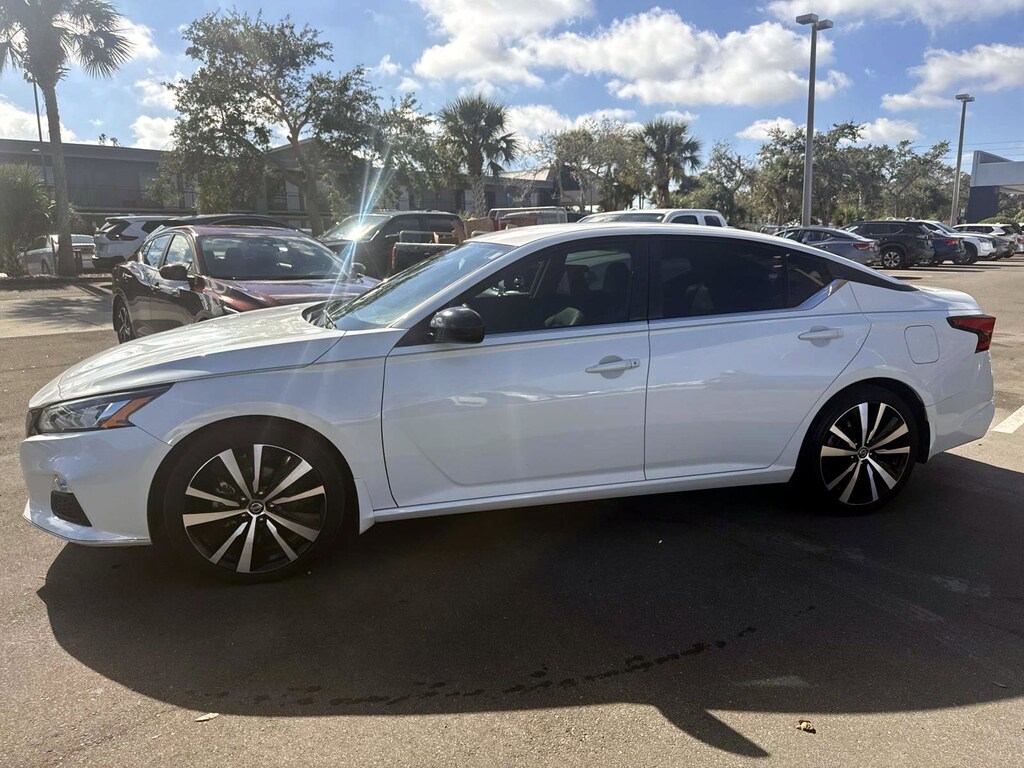 Certified 2022 Nissan Altima 2.5 SR Sedan