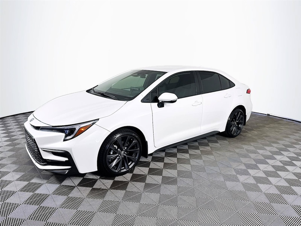 Used 2026 Toyota Corolla SE Sedan
