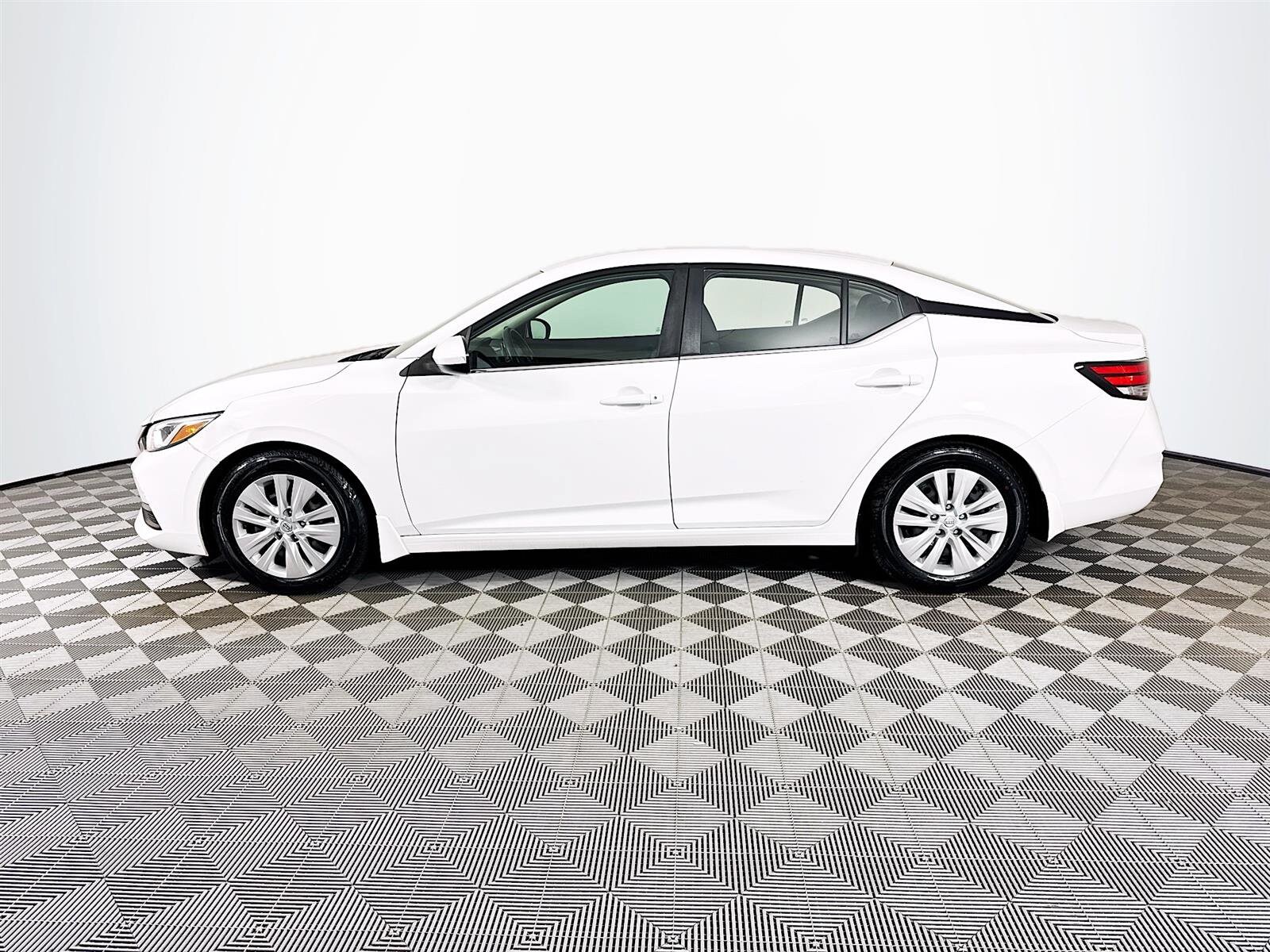 2022 Nissan Sentra S photo 4