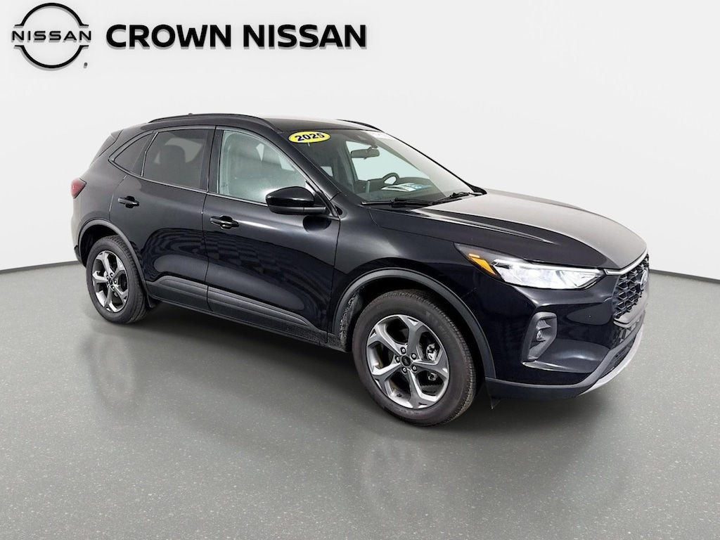 Used 2025 Ford Escape ST-Line Select SUV