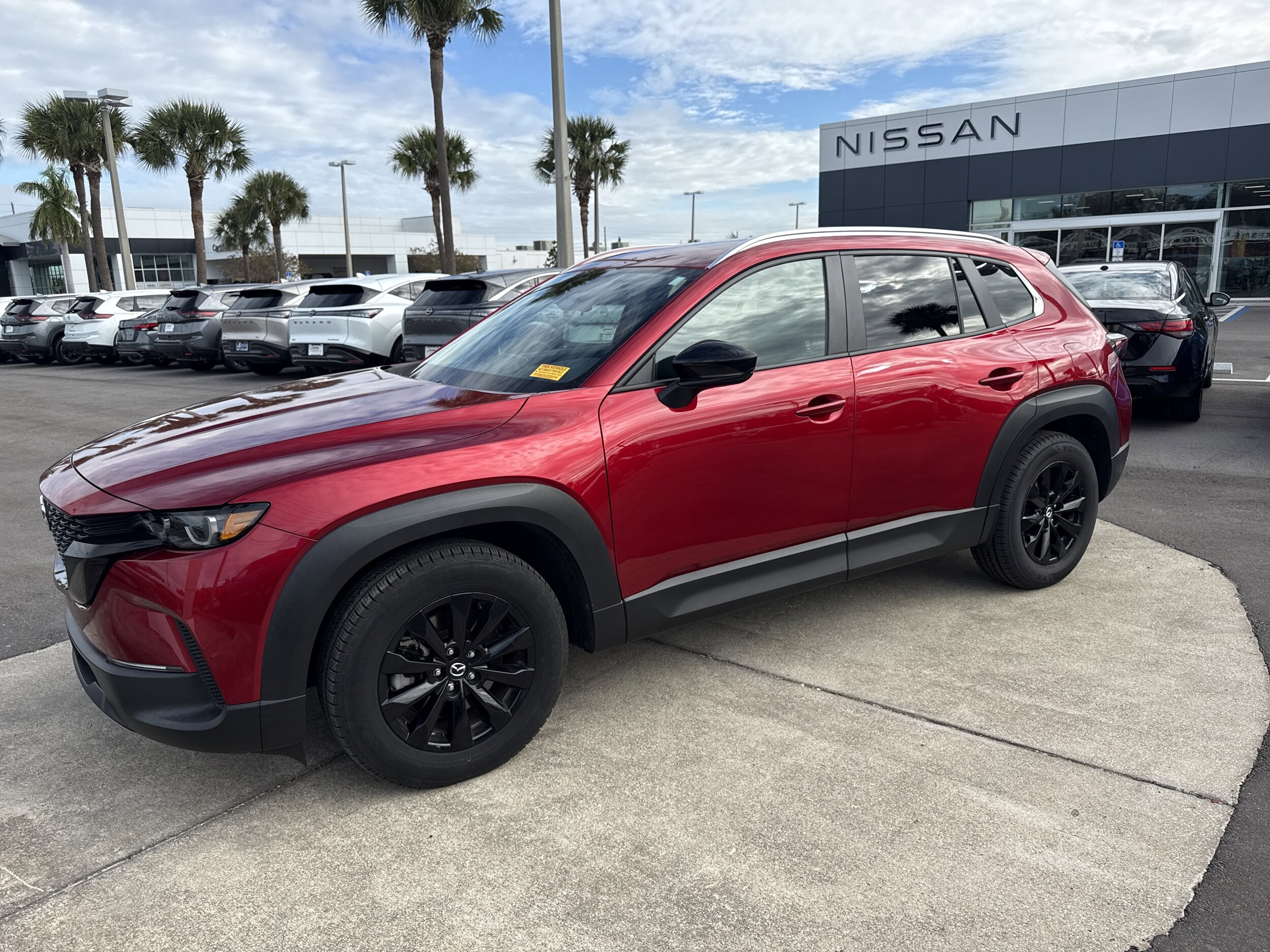 2023 Mazda CX-50 2.5 Preferred Plus photo 2