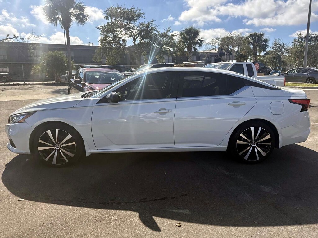 Certified 2022 Nissan Altima 2.5 SR Sedan