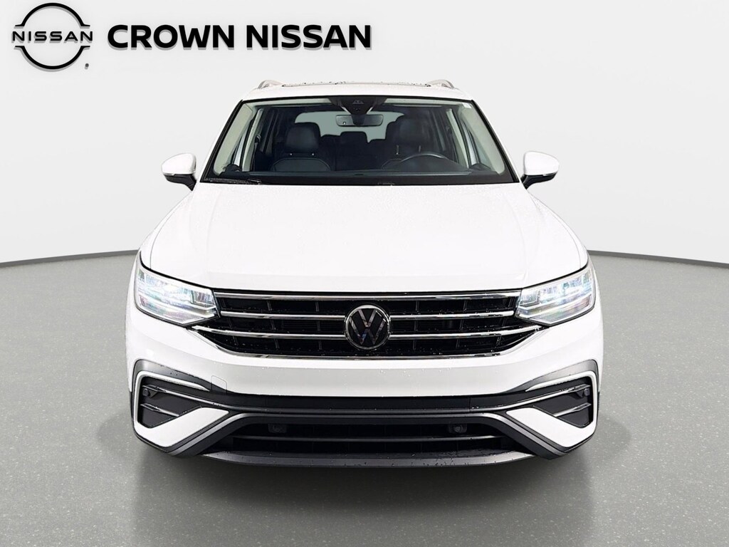 Used 2024 Volkswagen Tiguan SE SUV