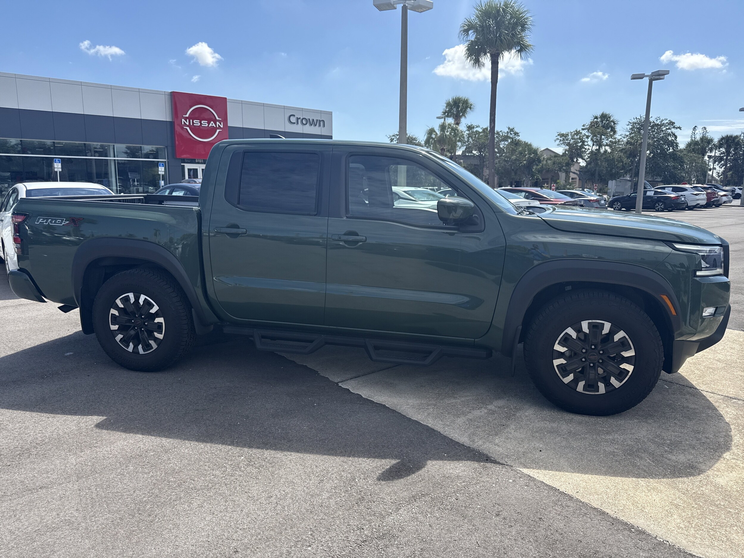 2024 Nissan Frontier PRO-X photo 2