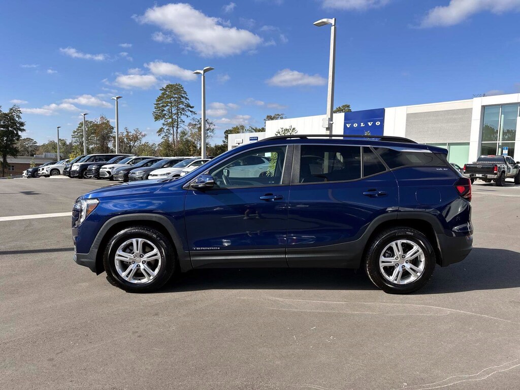 Certified 2022 GMC Terrain SLE FWD SLE