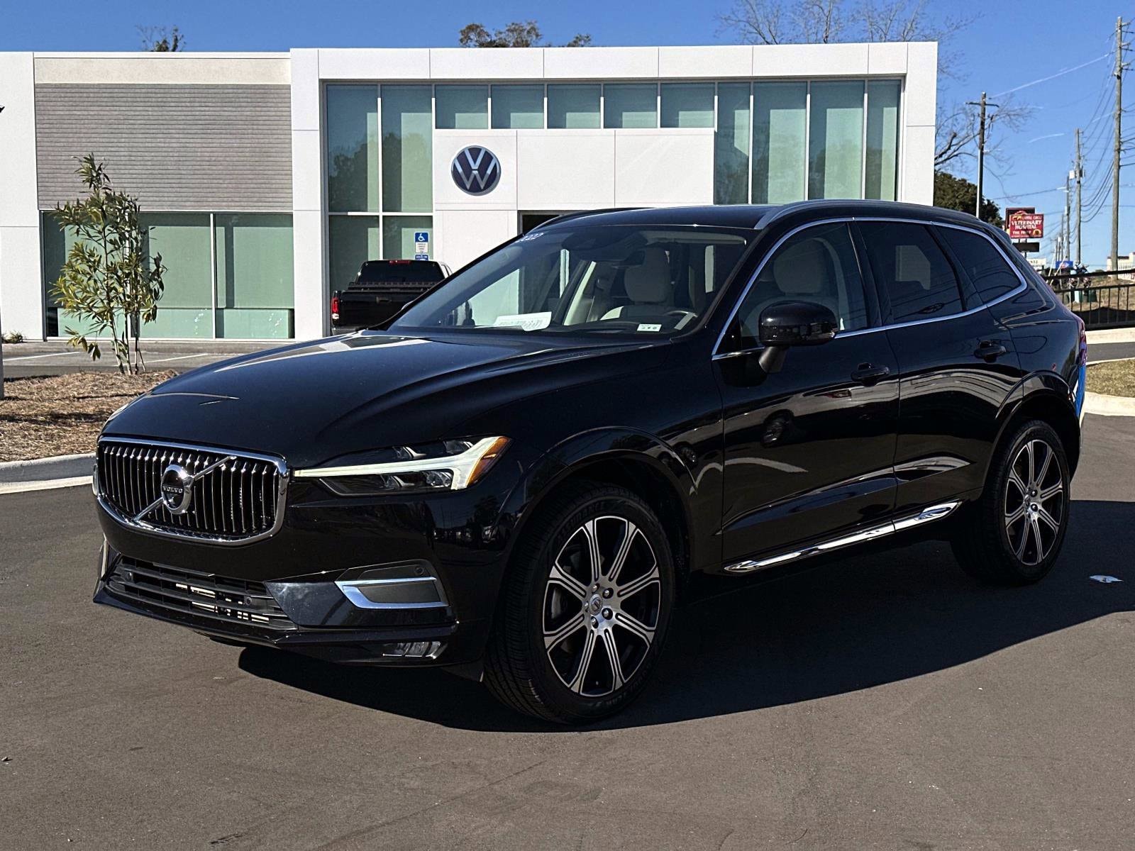 2021 Volvo XC60 Inscription's photo