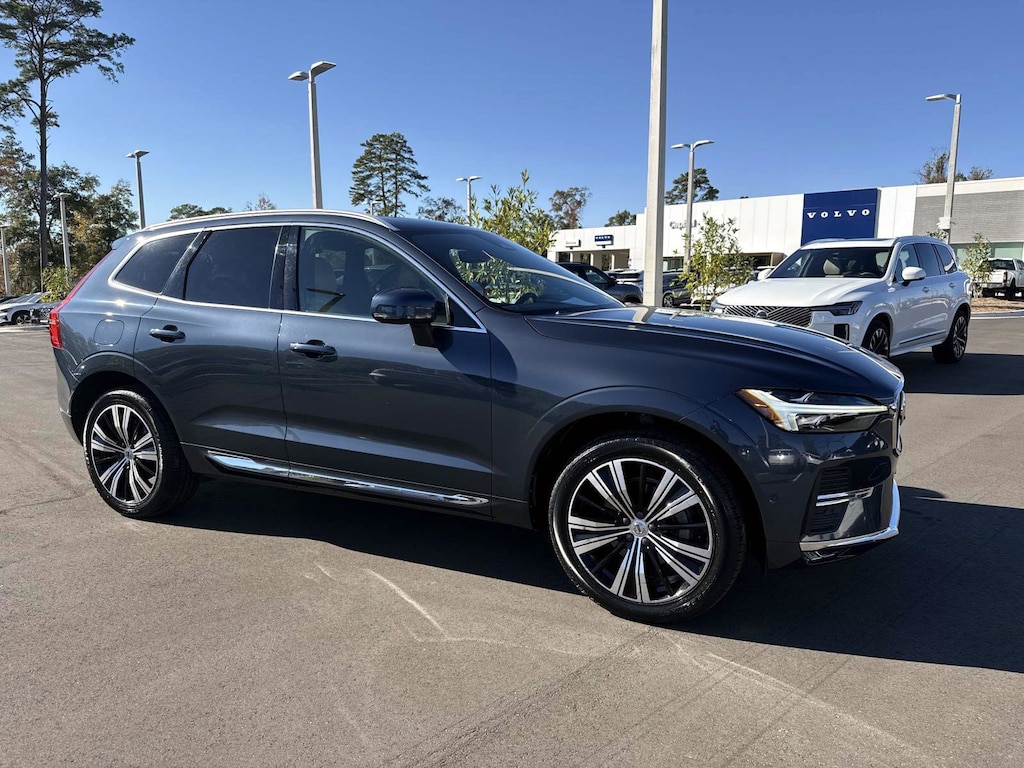 Certified 2022 Volvo XC60 Inscription B5 FWD Inscription