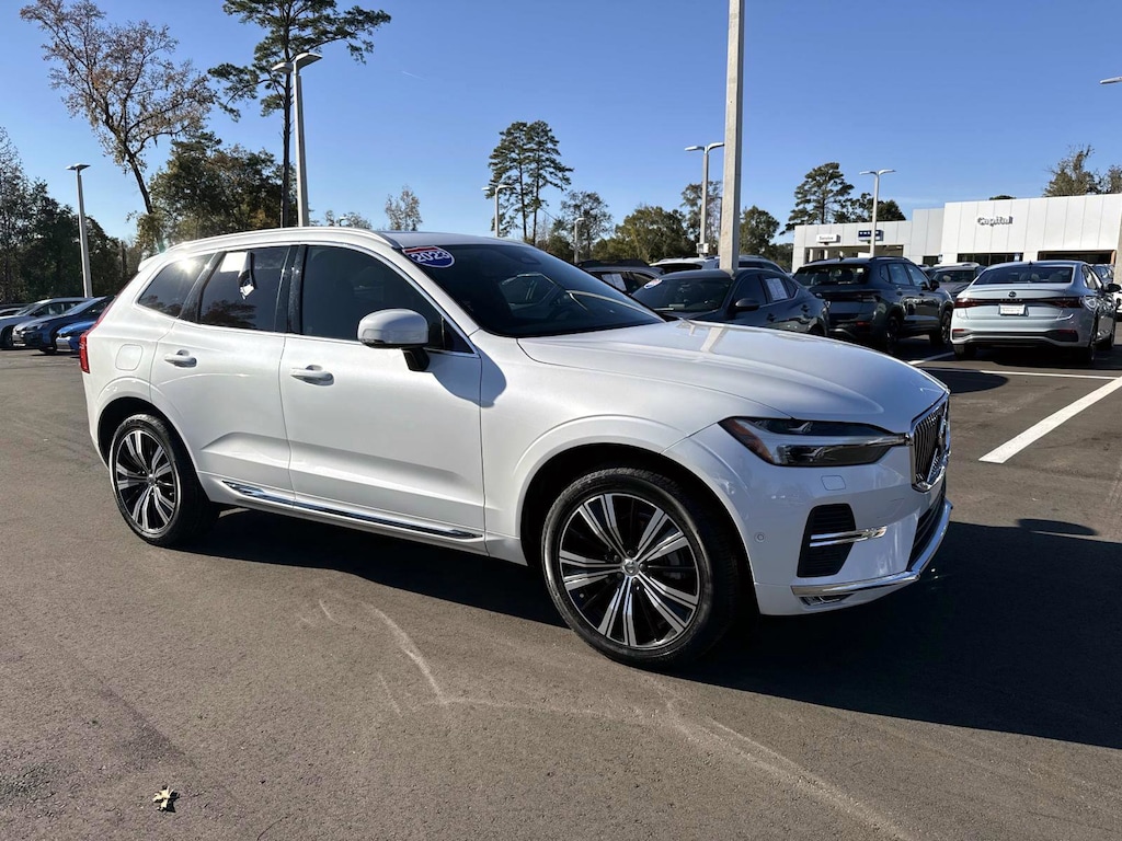 Certified 2023 Volvo XC60 Plus Bright Theme B5 FWD Plus Bright Theme