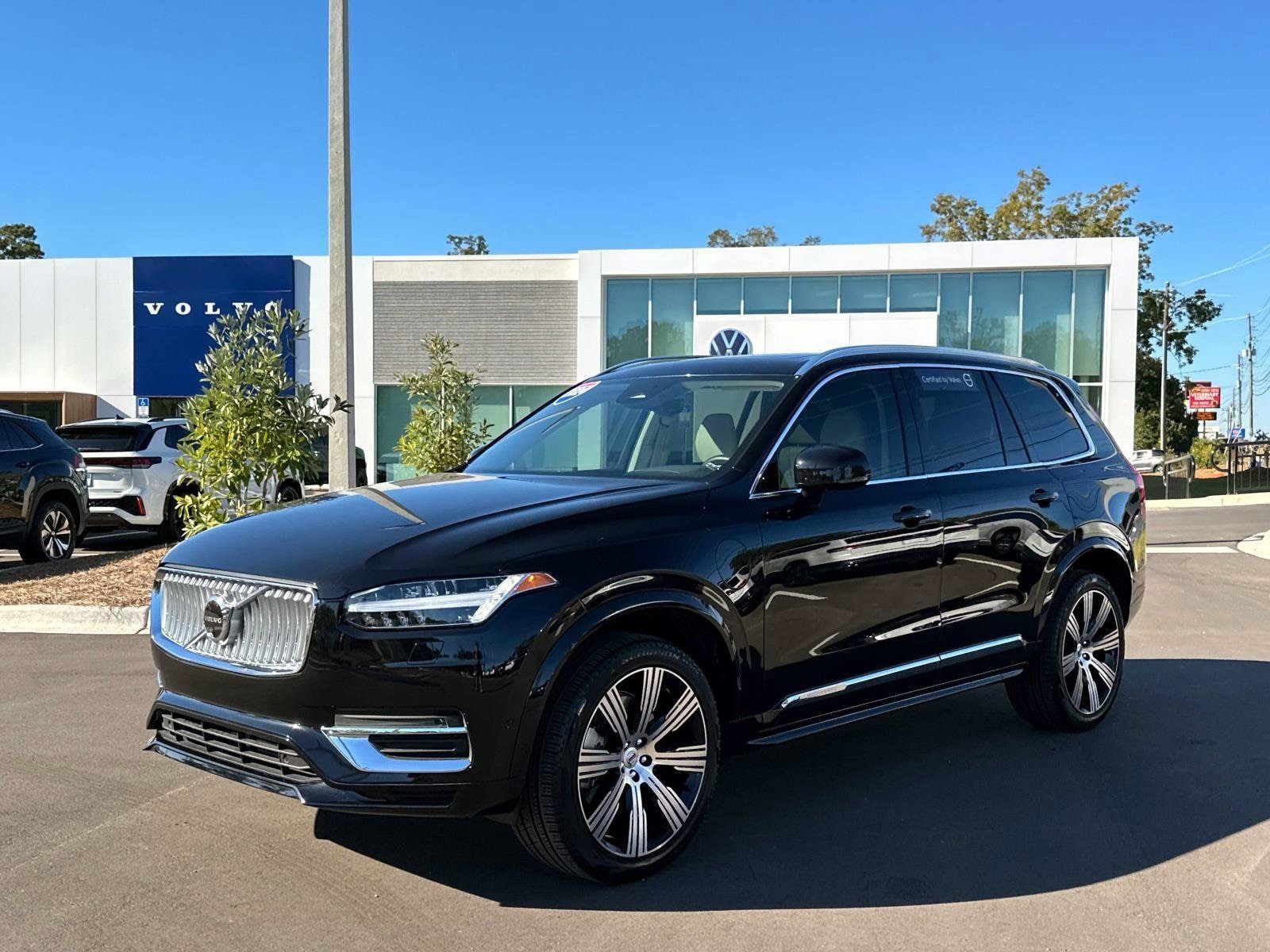 2024 Volvo XC90 Plus's photo