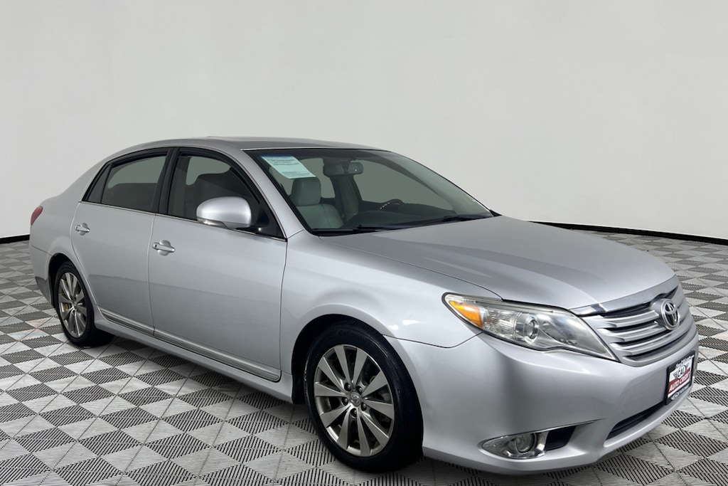 Used 2011 Toyota Avalon Limited Sedan