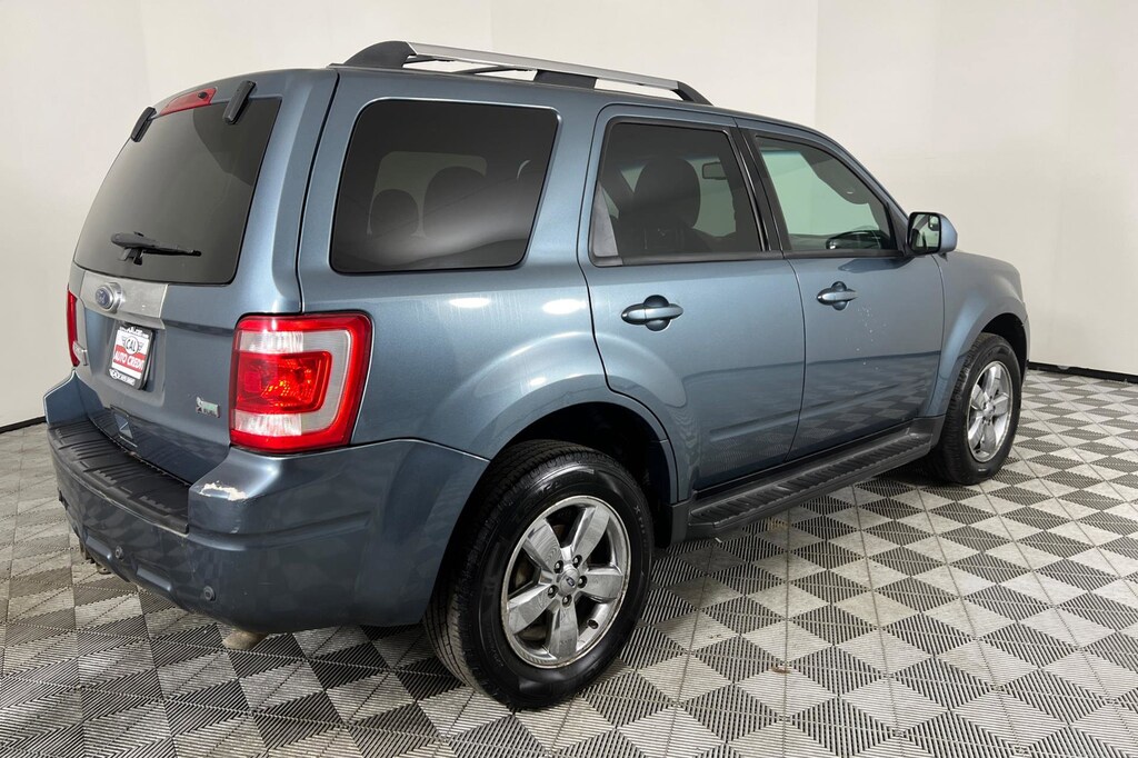 Used 2010 Ford Escape Limited SUV