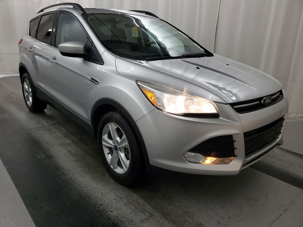 Used 2015 Ford Escape SE SUV