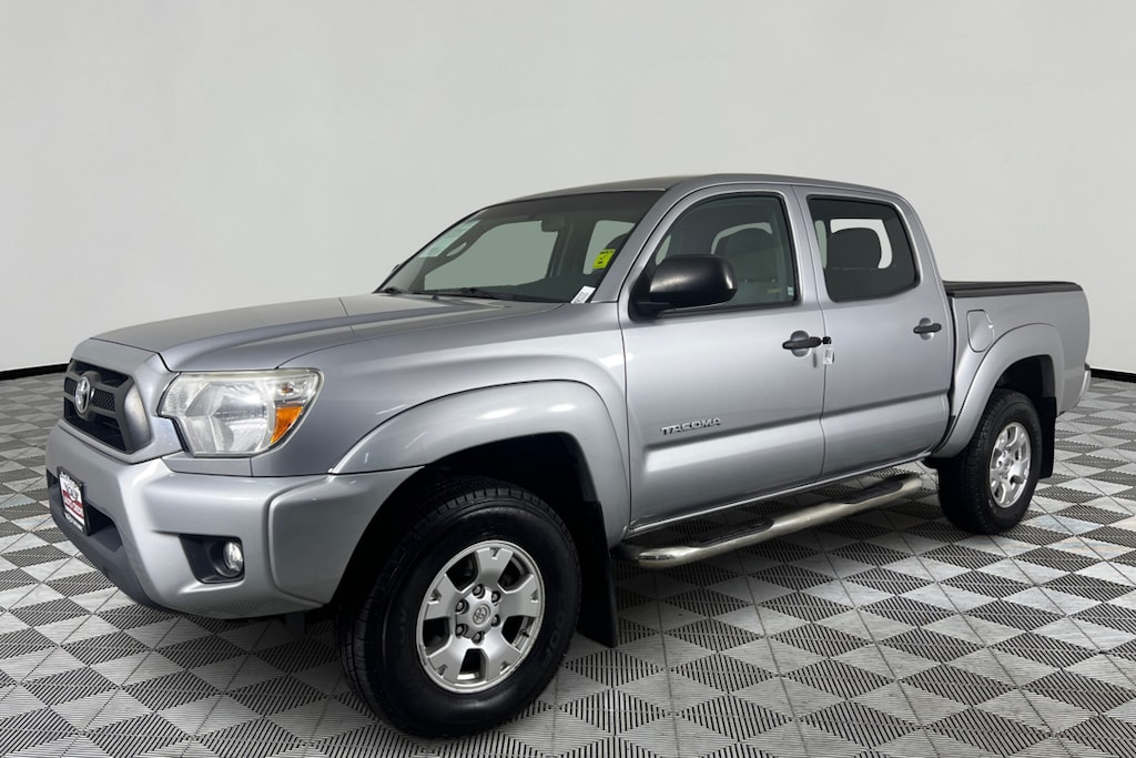 Used 2015 Toyota Tacoma  Truck Double Cab