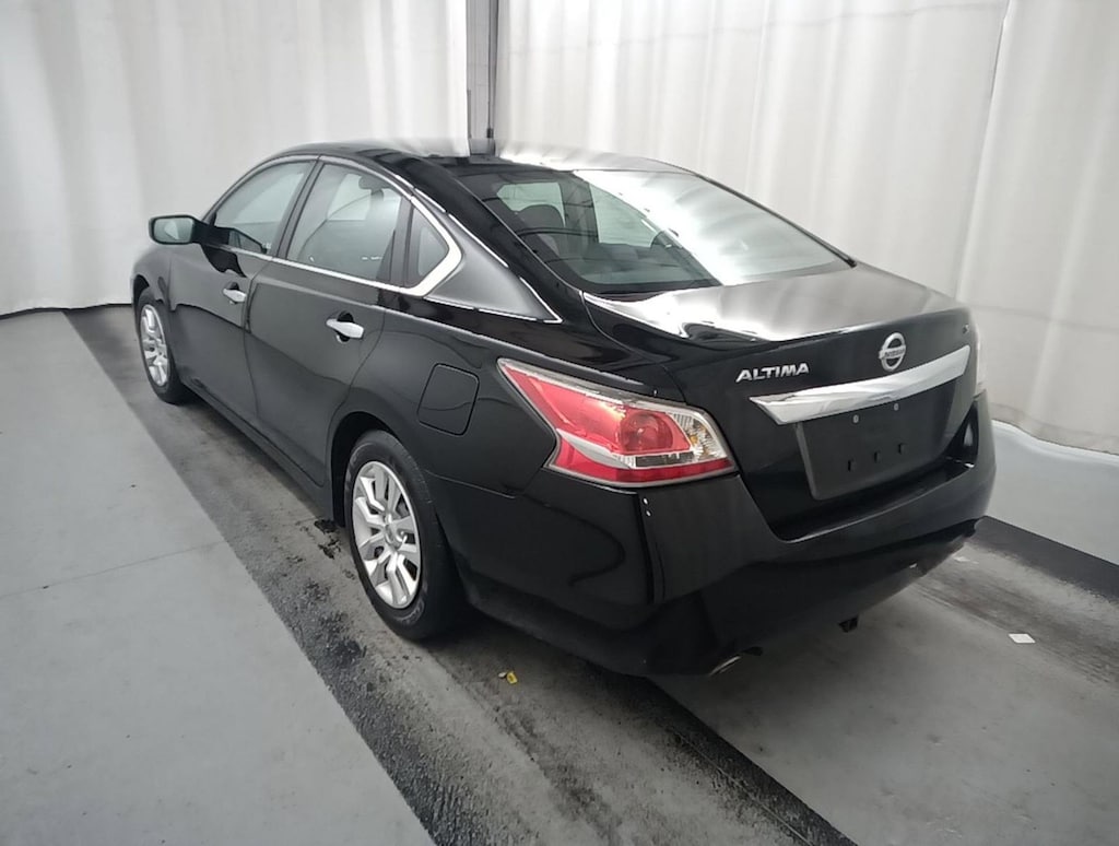 Used 2015 Nissan Altima 2.5 Sedan