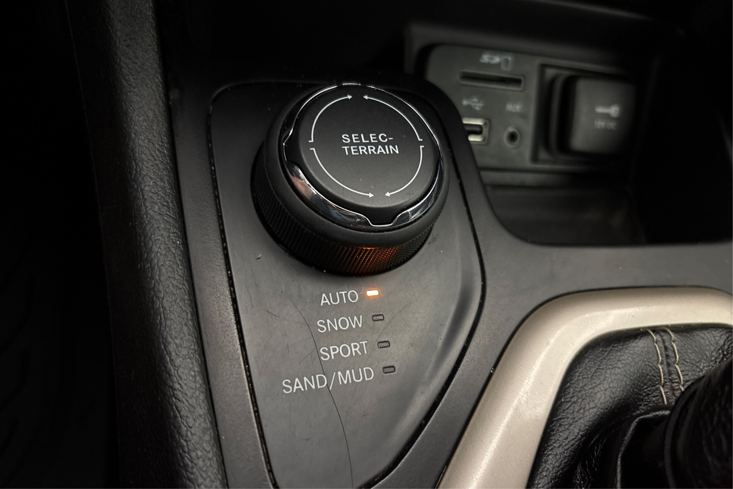 2015 Jeep Cherokee Limited - Photo 26