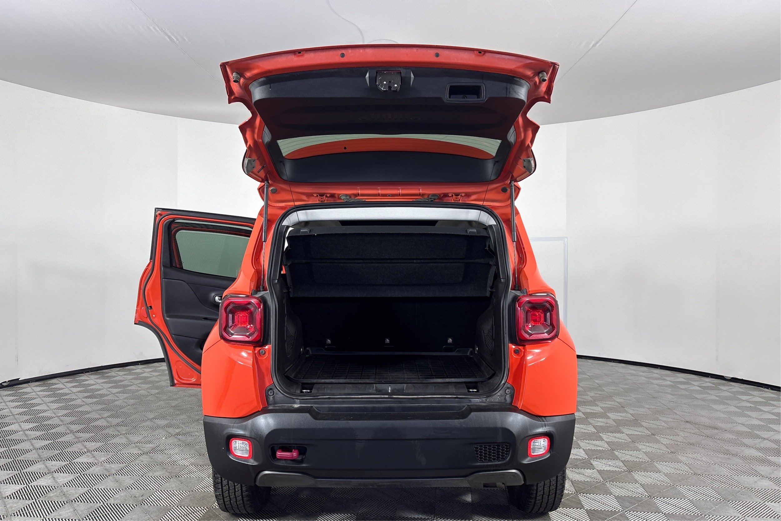 2020 Jeep Renegade Trailhawk - Photo 9
