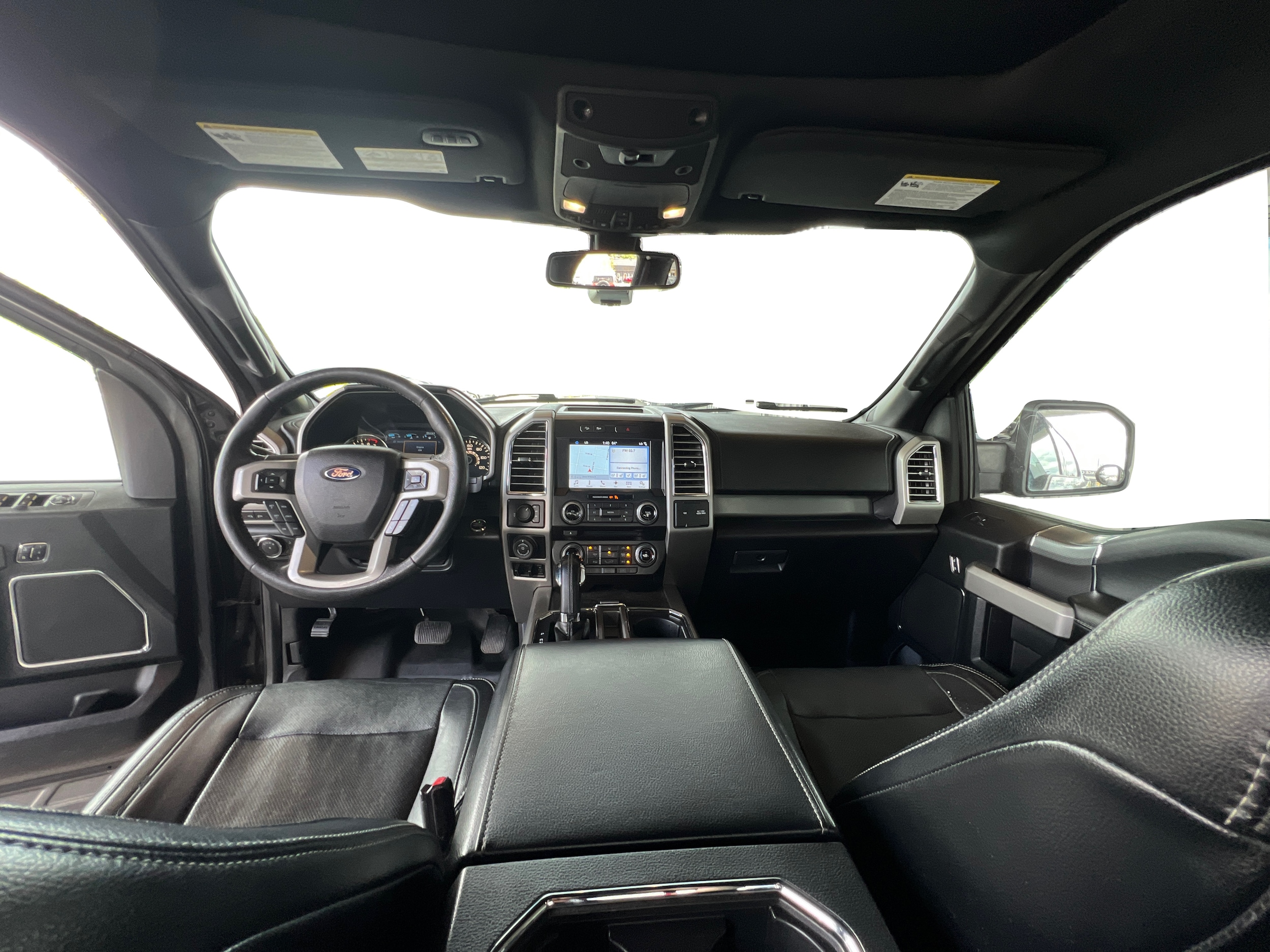 2016 Ford F-150 Lariat - Photo 11