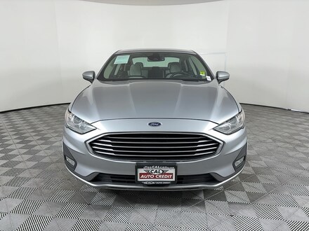 2020 Ford Fusion SE Sedan