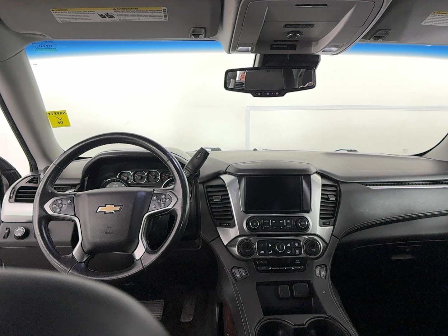 2017 Chevrolet Suburban LT - Photo 15