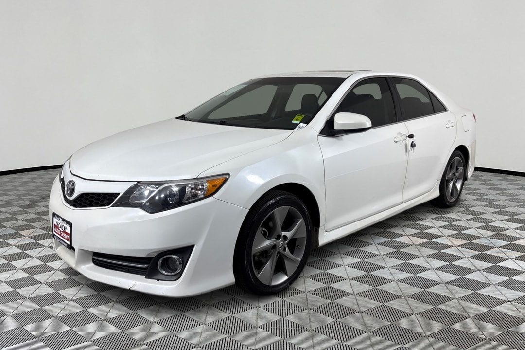 2014 Toyota Camry SE
