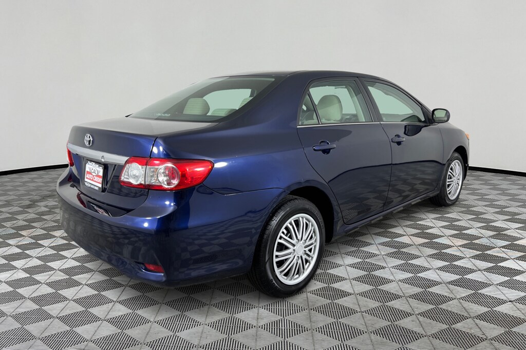 Used 2013 Toyota Corolla LE Sedan