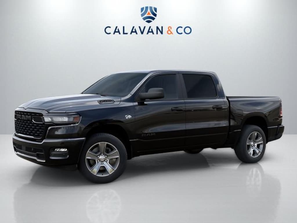 New 2026 Ram 1500 EXPRESS CREW CAB 4X2 5'7 BOX Pickup