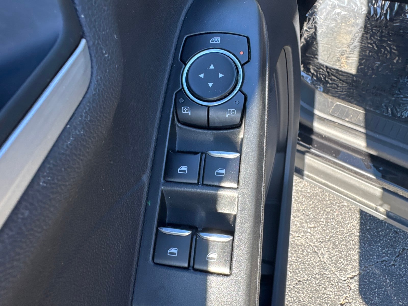2023 Ford Escape Platinum - Photo 25
