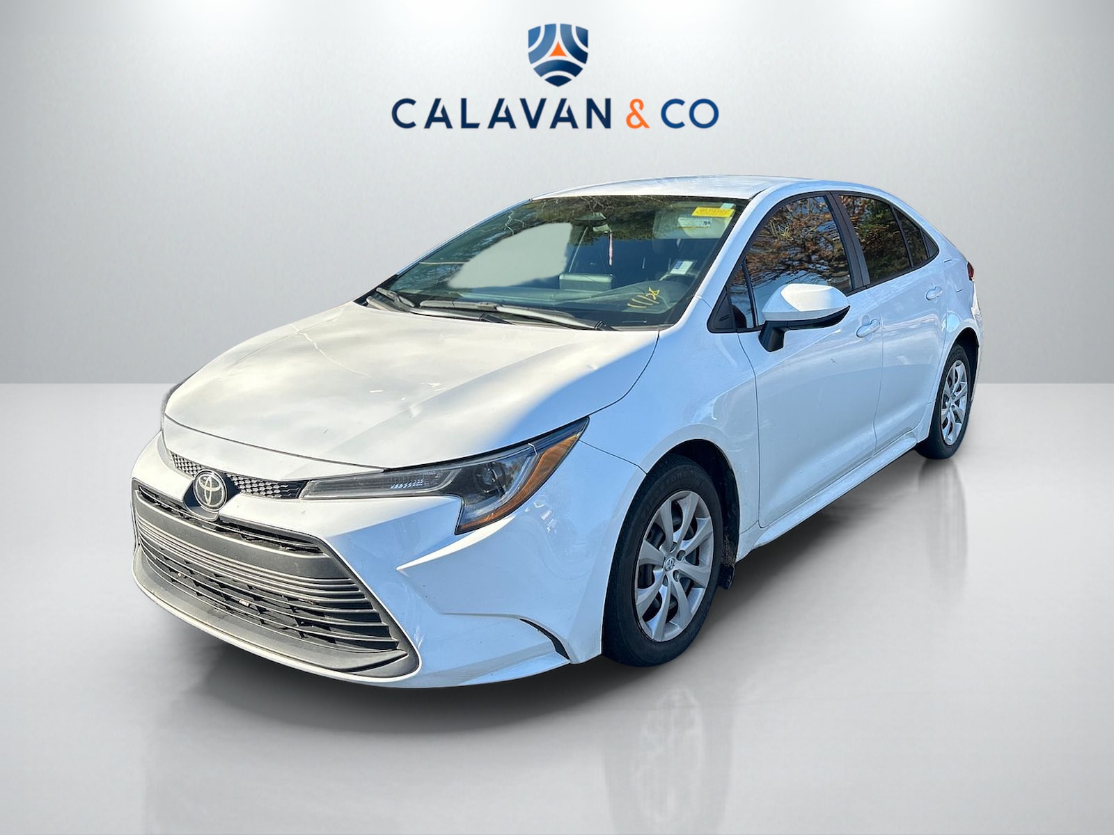 2024 Toyota Corolla LE photo 3