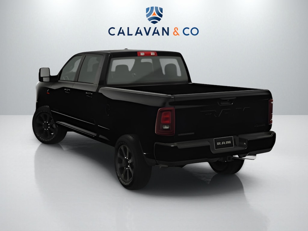 New 2025 Ram 2500 BIG HORN CREW CAB 4X4 6'4 BOX Pickup