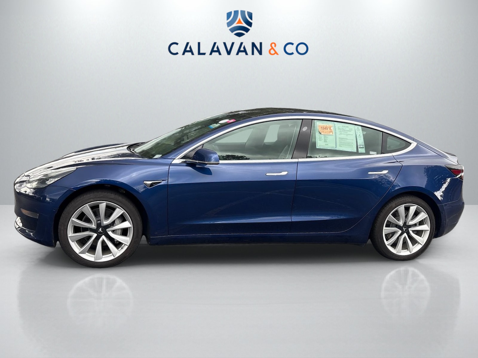 2020 Tesla Model 3 Standard Range Plus photo 4