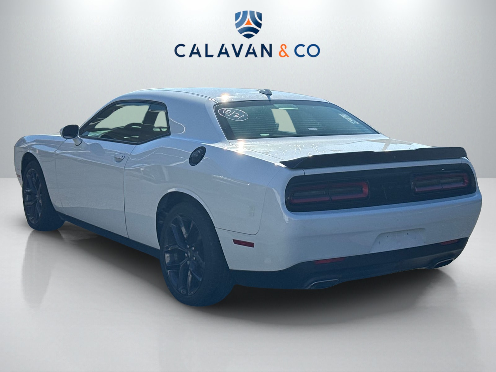 2023 Dodge Challenger SXT photo 3