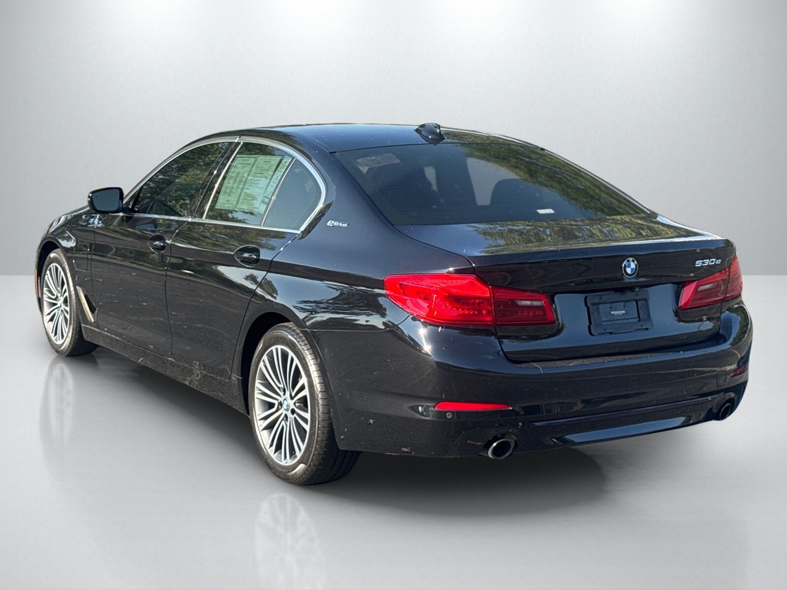 2019 Bmw 530e photo 3