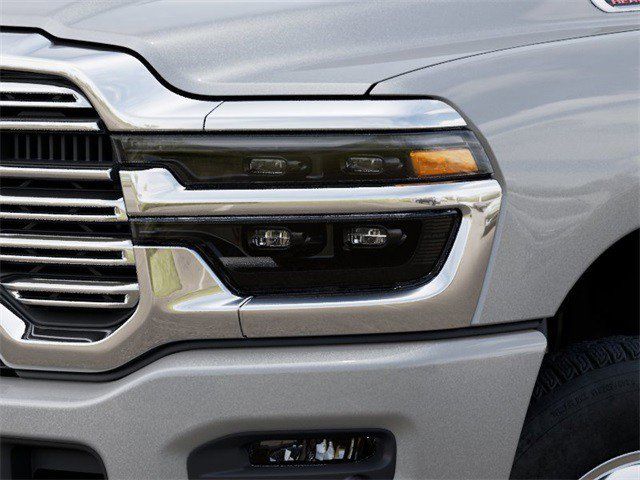 2026 RAM 3500 Laramie - Photo 13