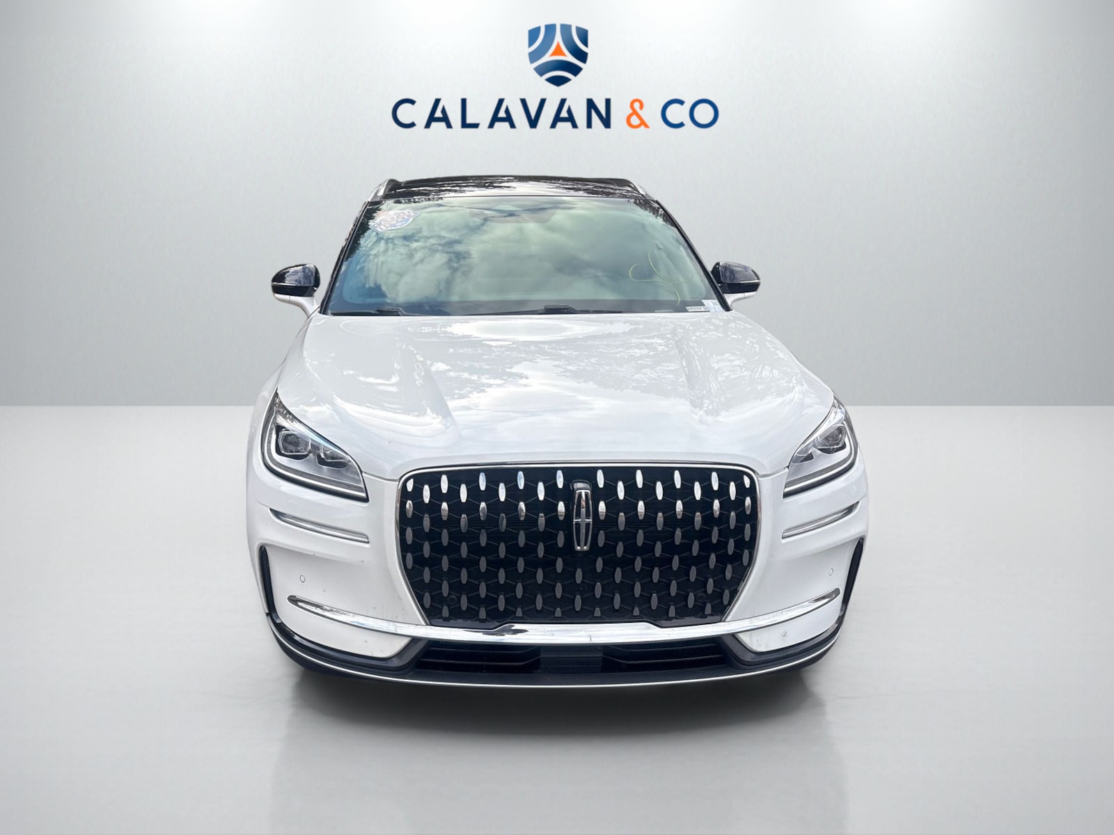 2023 Lincoln Corsair Reserve photo 2