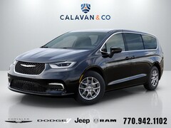 2026 Chrysler Pacifica SELECT Passenger Van