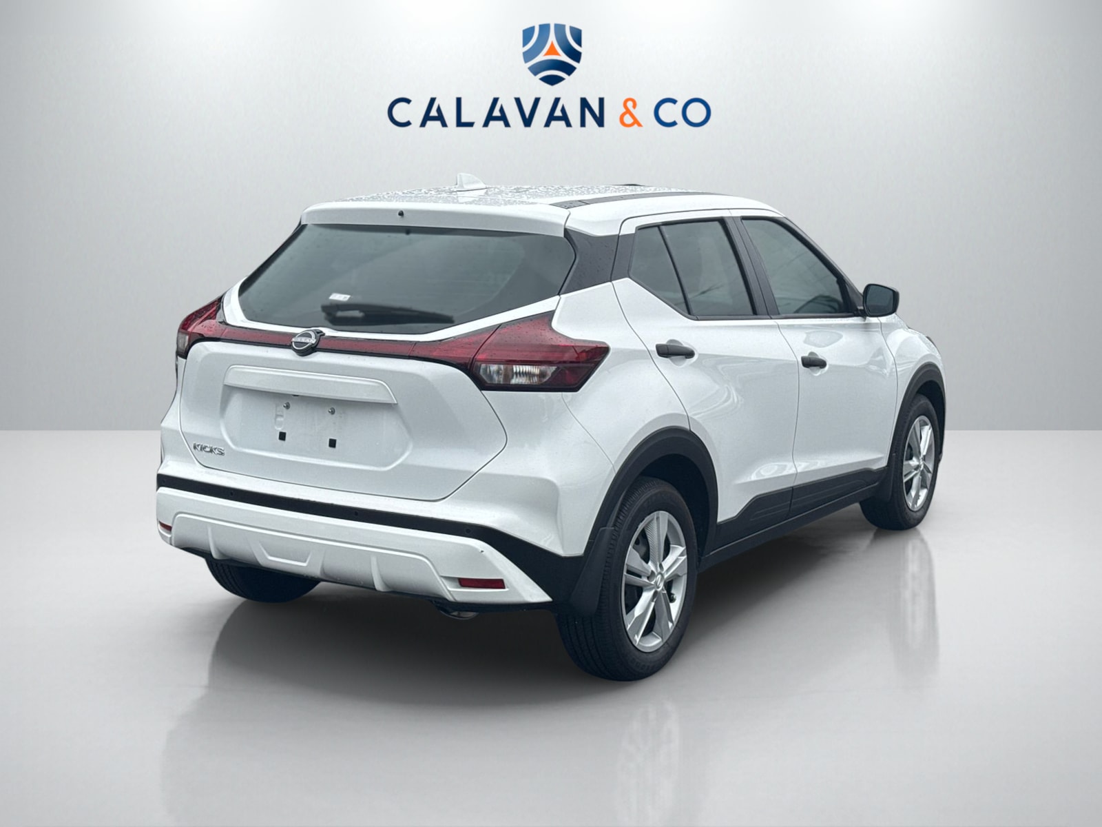2024 Nissan Kicks S photo 4