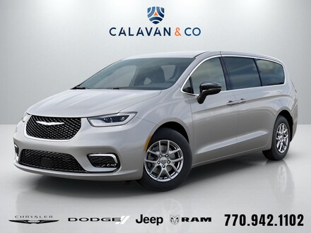 2026 Chrysler Pacifica SELECT Passenger Van