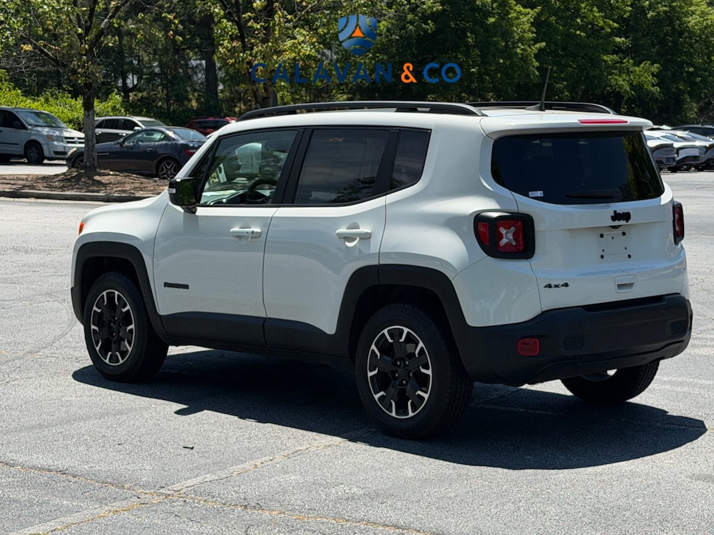 Used 2023 Jeep Renegade Latitude SUV