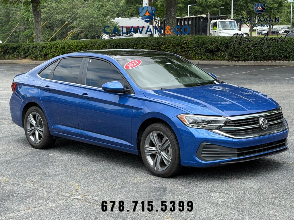Used 2024 Volkswagen Jetta 1.5T SE Sedan