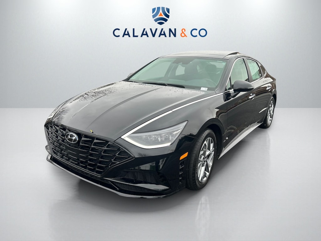 Used 2023 Hyundai Sonata SEL Sedan