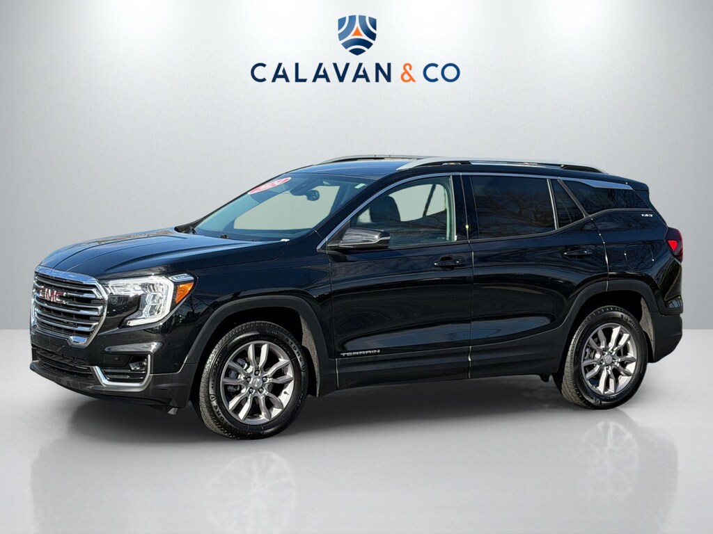Used 2024 GMC Terrain SLT SUV